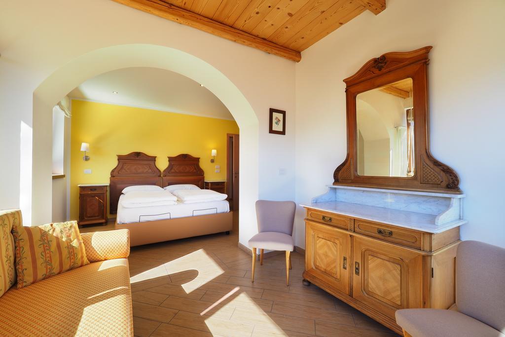 Villa Prafiori カヴァレーゼ エクステリア 写真